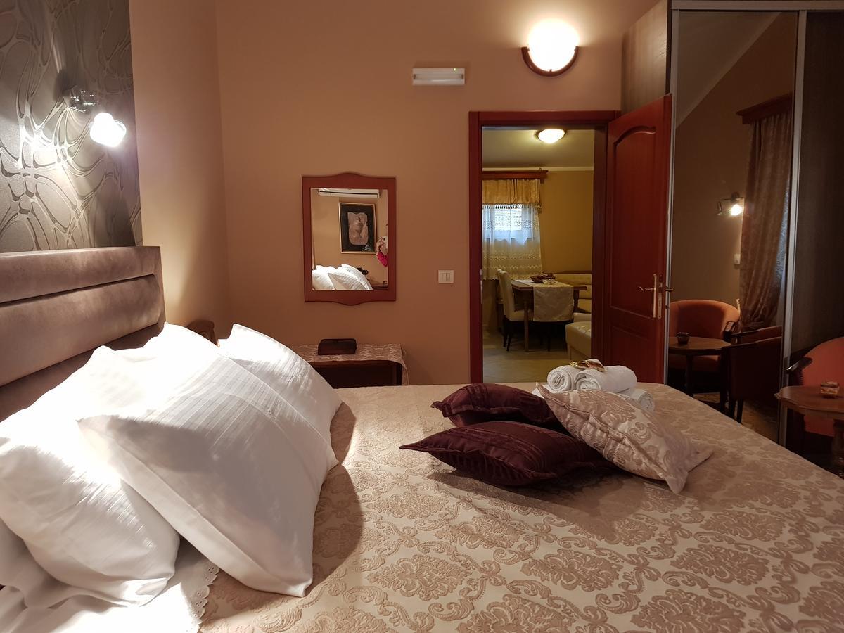 Apartments Bogdanovic โกตอร์ ภายนอก รูปภาพ